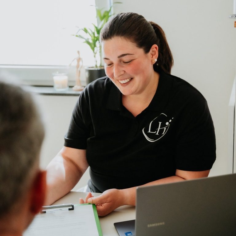 Terminvereinbarung Terminvereinbarung - Laura Hartmann, Physiotherapeutin